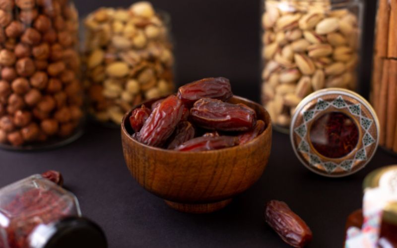 Benefits and Uses of Dates